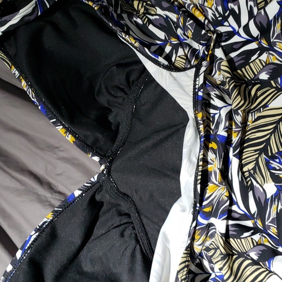 NWT On The Beach Tropic Branchs Ruched Tankini Top Size 14 - Picture 9 of 10